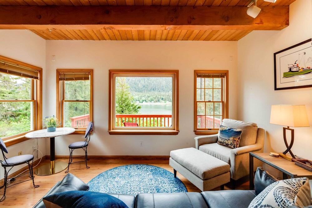 Juneau Vacation Home: Stunning View + Beach Access