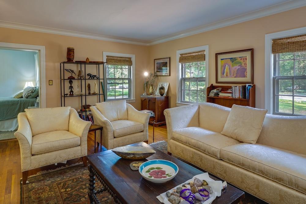 Spacious Durham Apartment Near Downtown