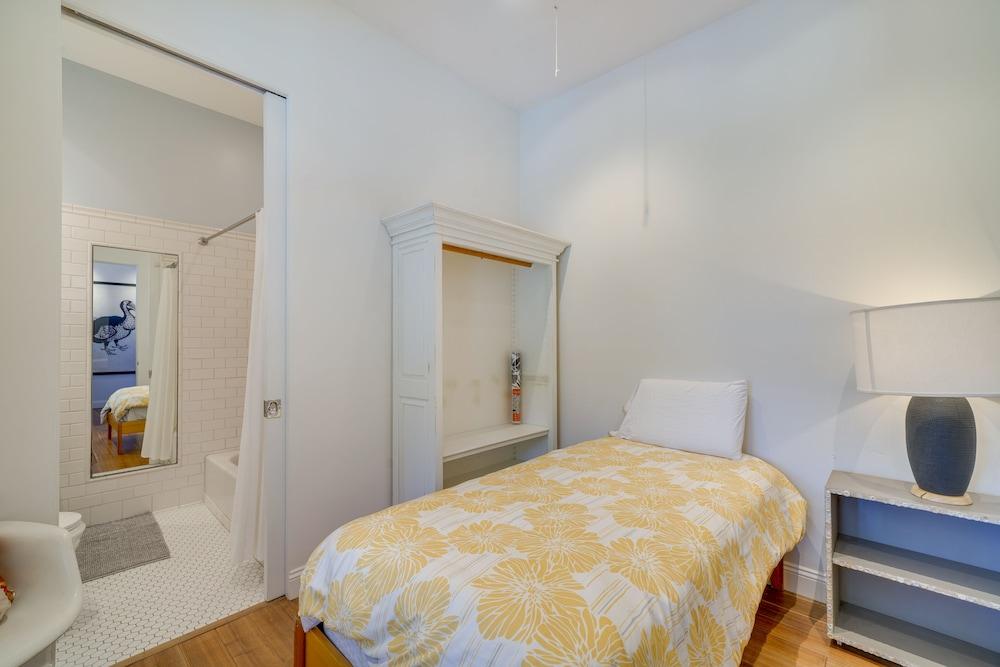 Gorgeous Carpinteria Home: Pool, Spa, Fireplaces!