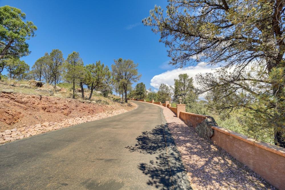 Fire Pit & Views: Falconcrest Cottage in Payson!