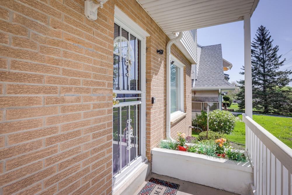 Comfortable Milwaukee Abode ~ 10 Mi to Downtown!