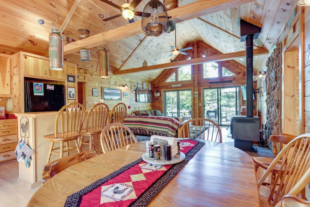 Pet-friendly Island Retreat - Boat Access Only!