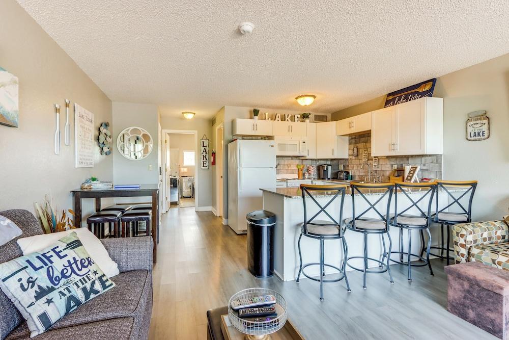 Pool Access & Lake View: Osage Beach Condo!
