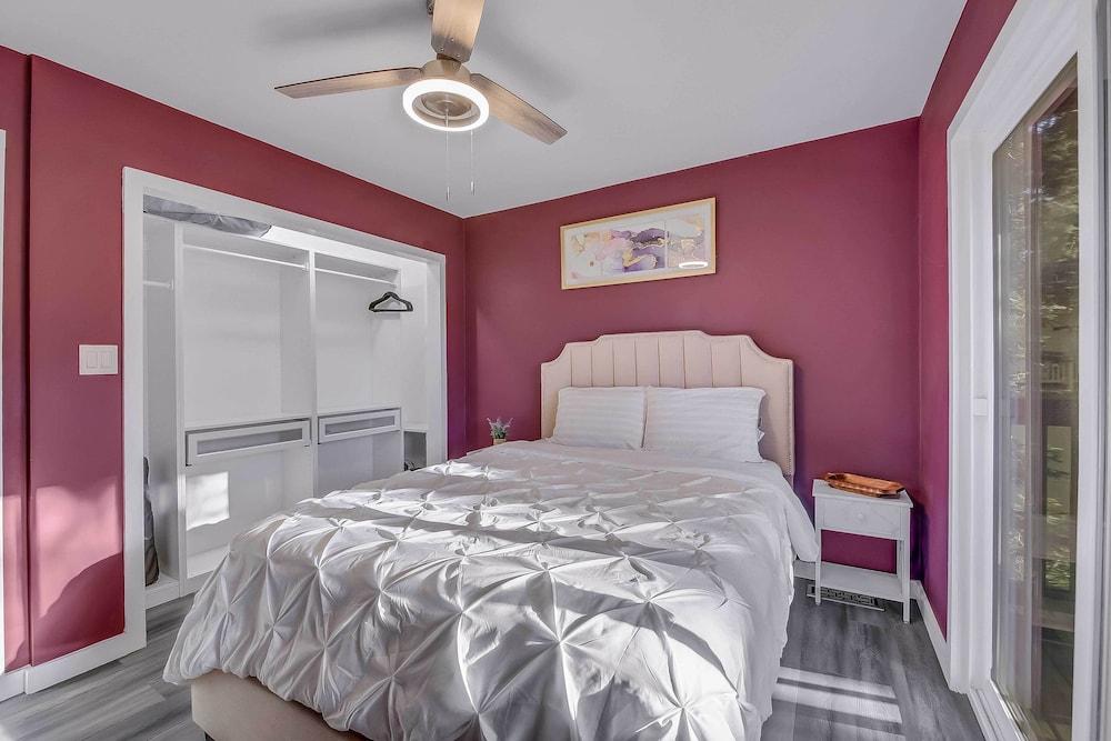 Tree-lined Lake Arrowhead Cabin ~ 1 Mi to Village!