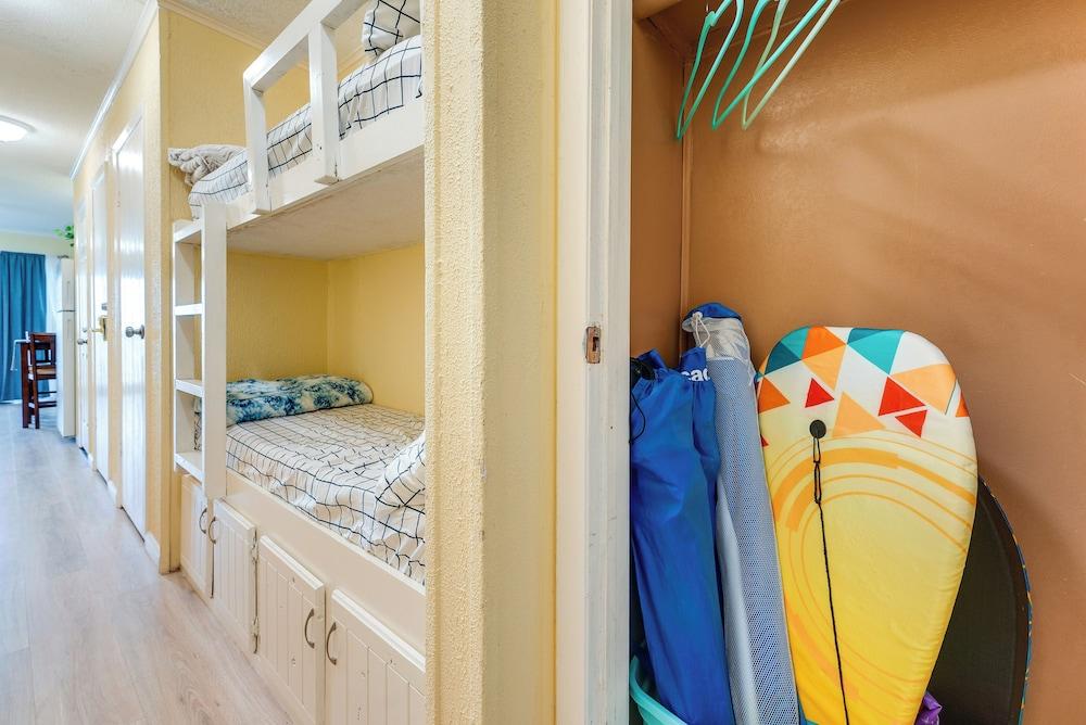 Beachfront Corpus Christi Condo w/ Pool Access!