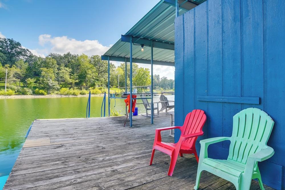 Kimberling City Escape w/ Dock Access & Boat Slips