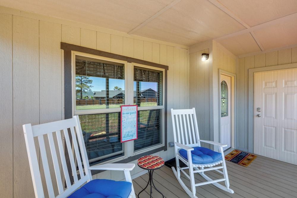 3 Mi to Grand Canyon Railway: Williams Retreat