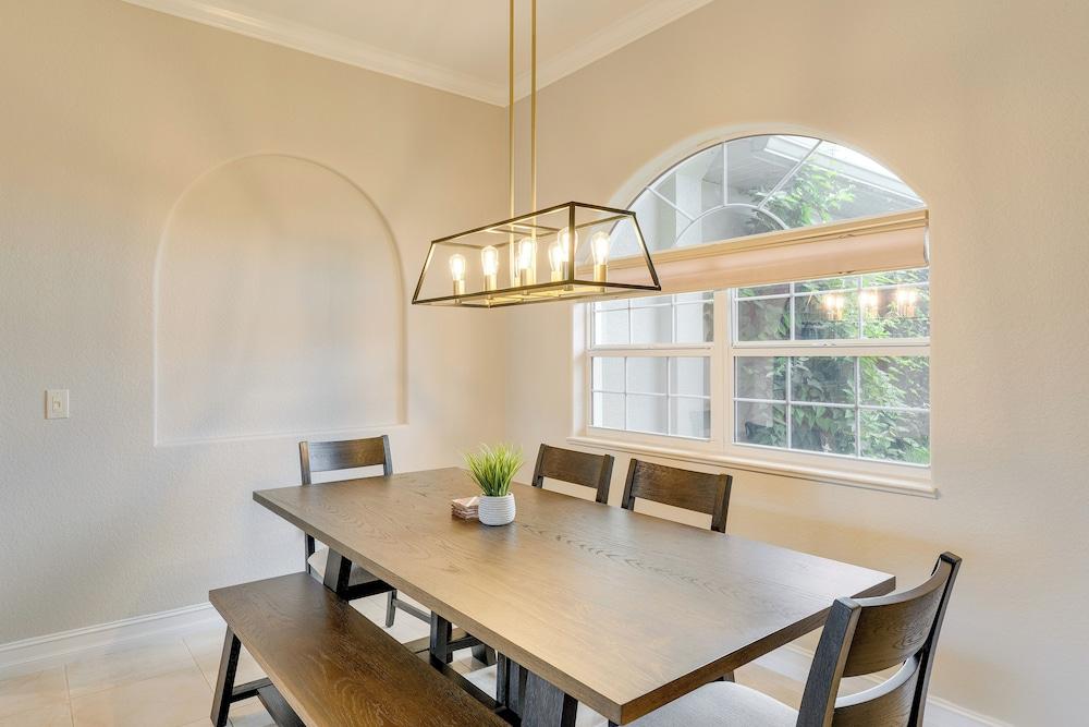 Grill-chill-splash: Your Port Charlotte Paradise!