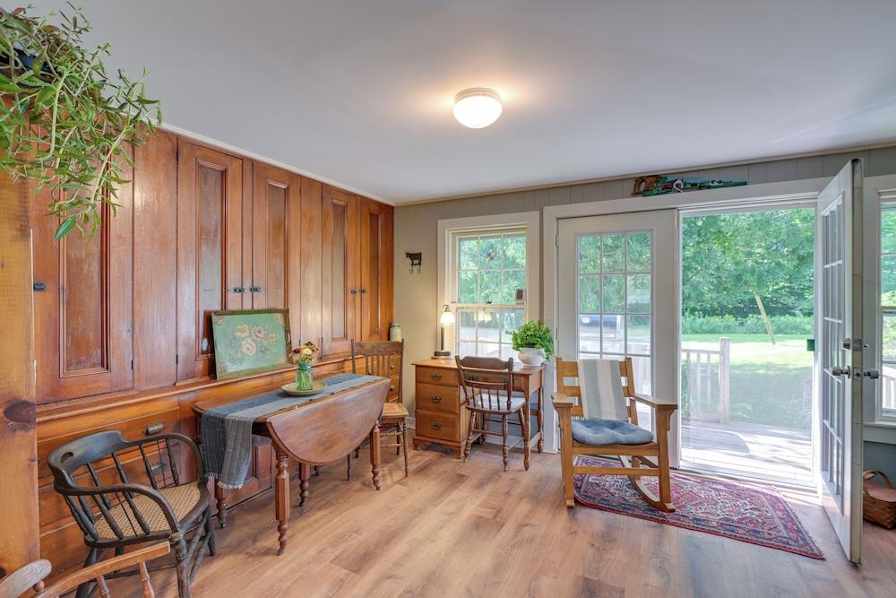 Springvale Farm: Freedom Home With Hiking Trail!