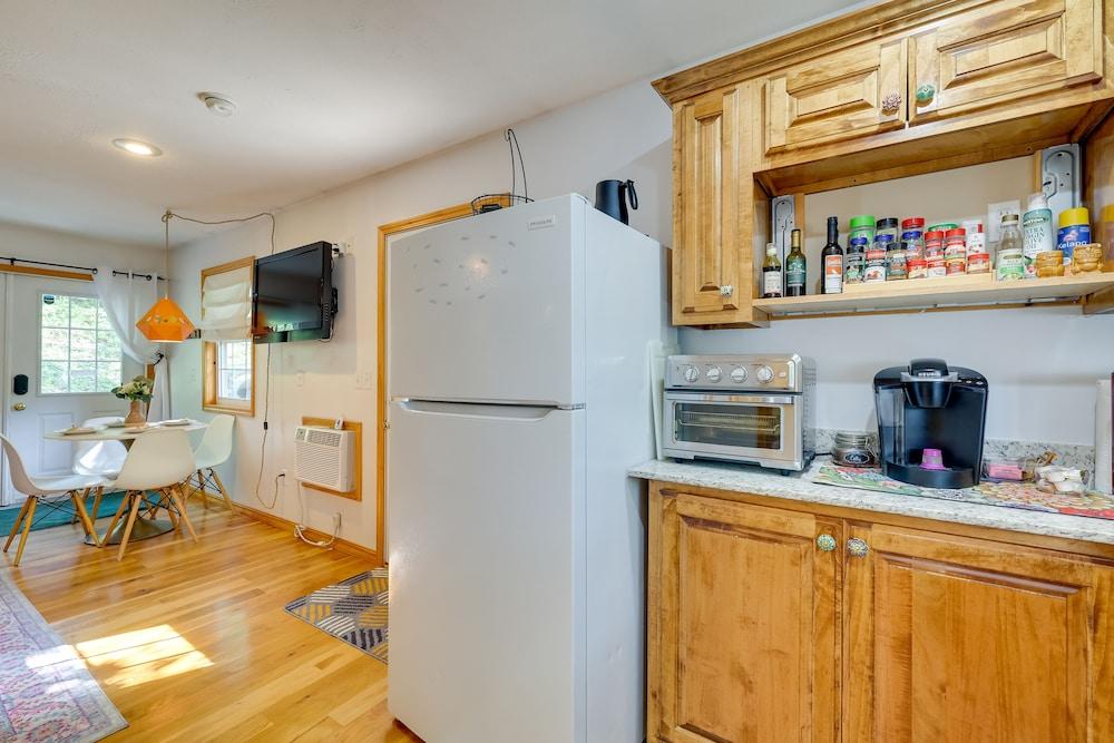 Secluded Ozark Mtn Cottage w/ Wraparound Deck