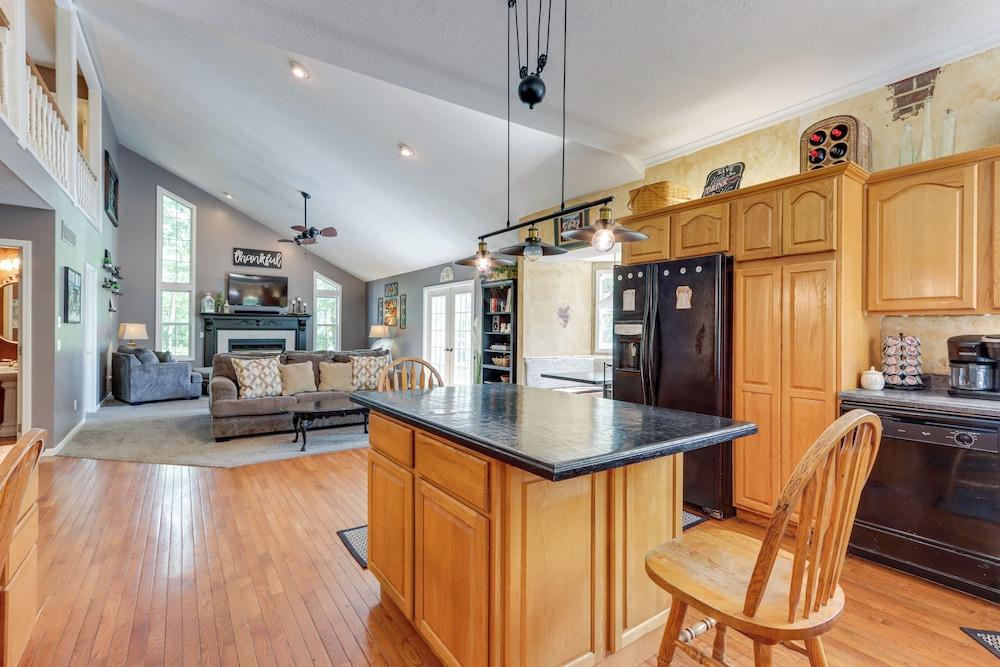Spacious Family Home Near Lake of the Ozarks!