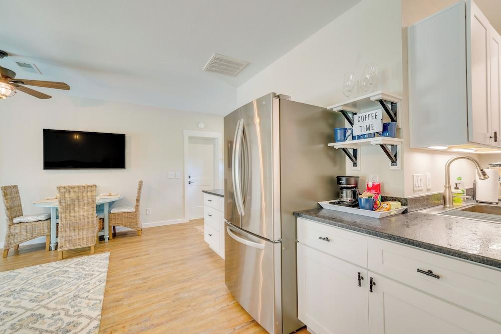 Cozy Ocala Retreat w/ Pool, Screened Lanai!