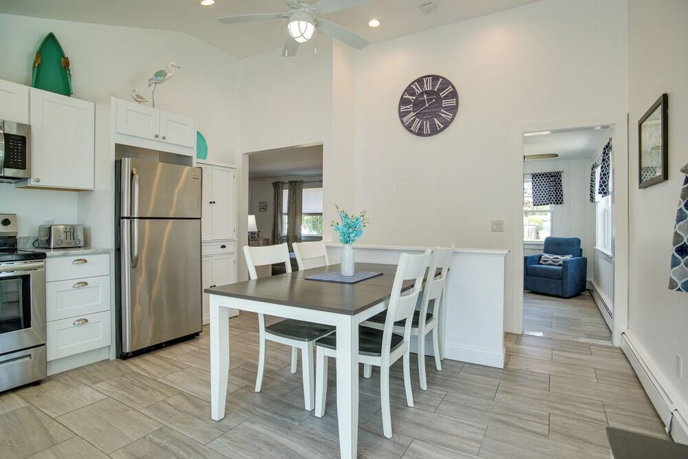 Newly Renovated Dennis Port Home: Close to Beaches