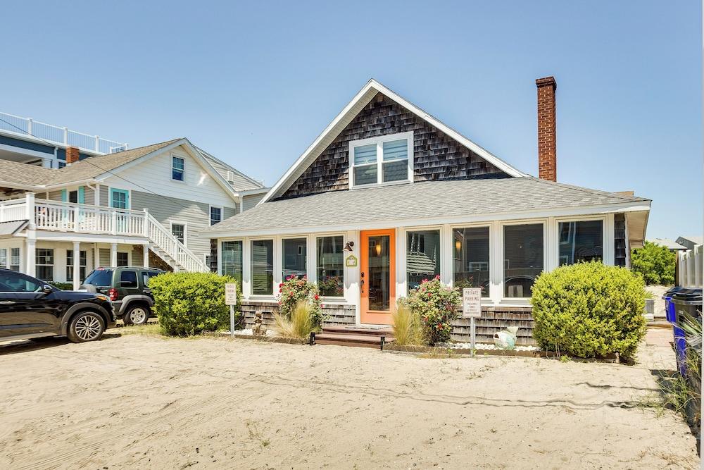 Dewey Beach Cottage Near Ocean - Walk to Beach!