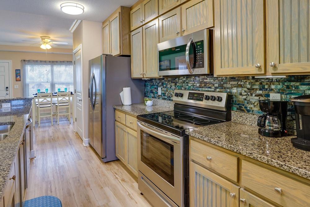 Mexico Beach Extended Stay, 2 Blocks to Ocean!