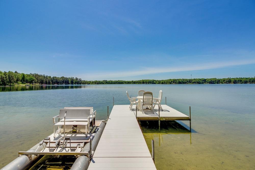 Waterfront Pequot Lakes Cabin: Fire Pit + Views!