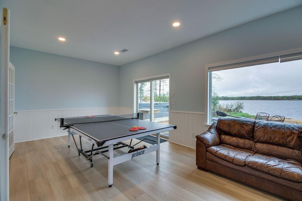 Nisswa Lake Getaway w/ Hot Tub + Kayaks!