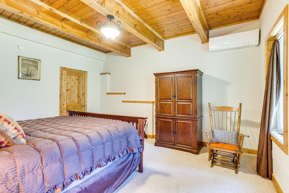 Mountain Retreat in Drake w/ Fireplace & Views!