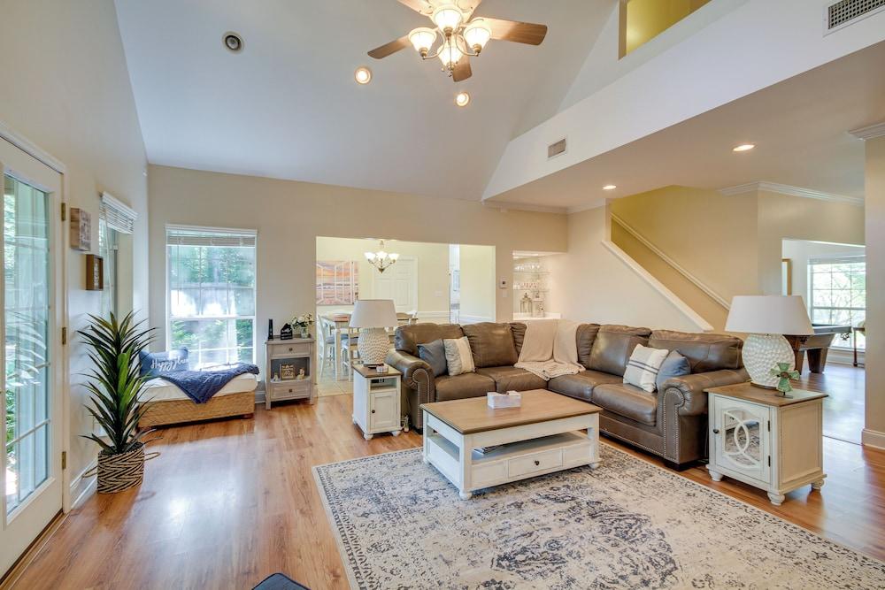 Charming Diamondhead Home w/ Private Yard!