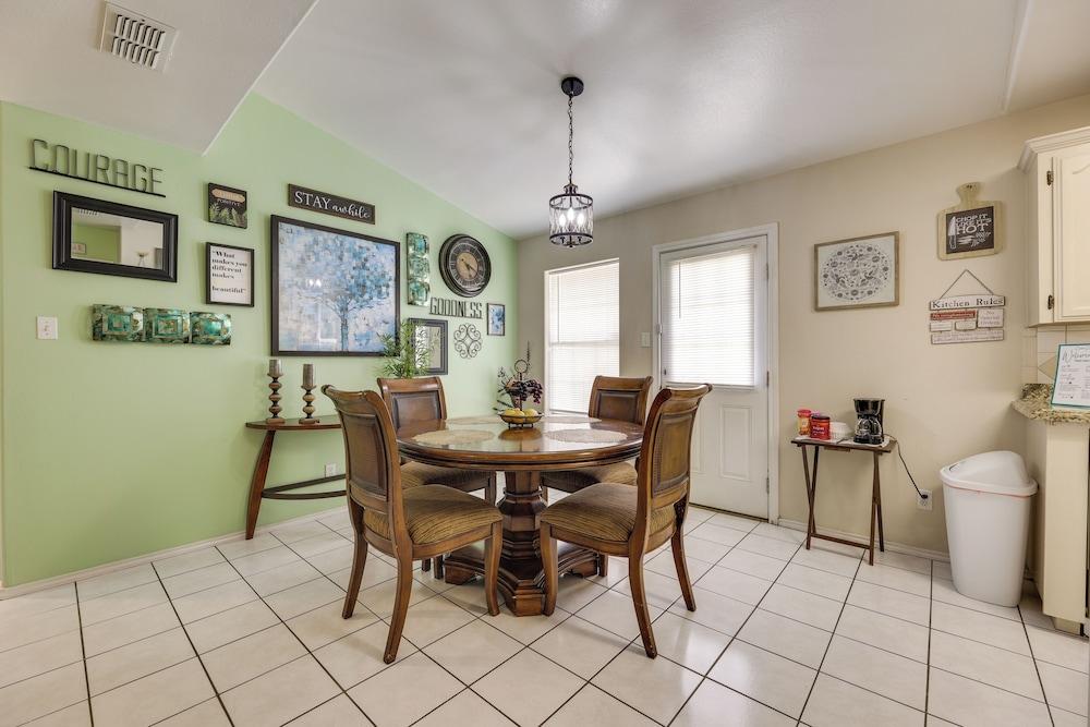 Pet-friendly Edinburg Apartment With Pool Access!