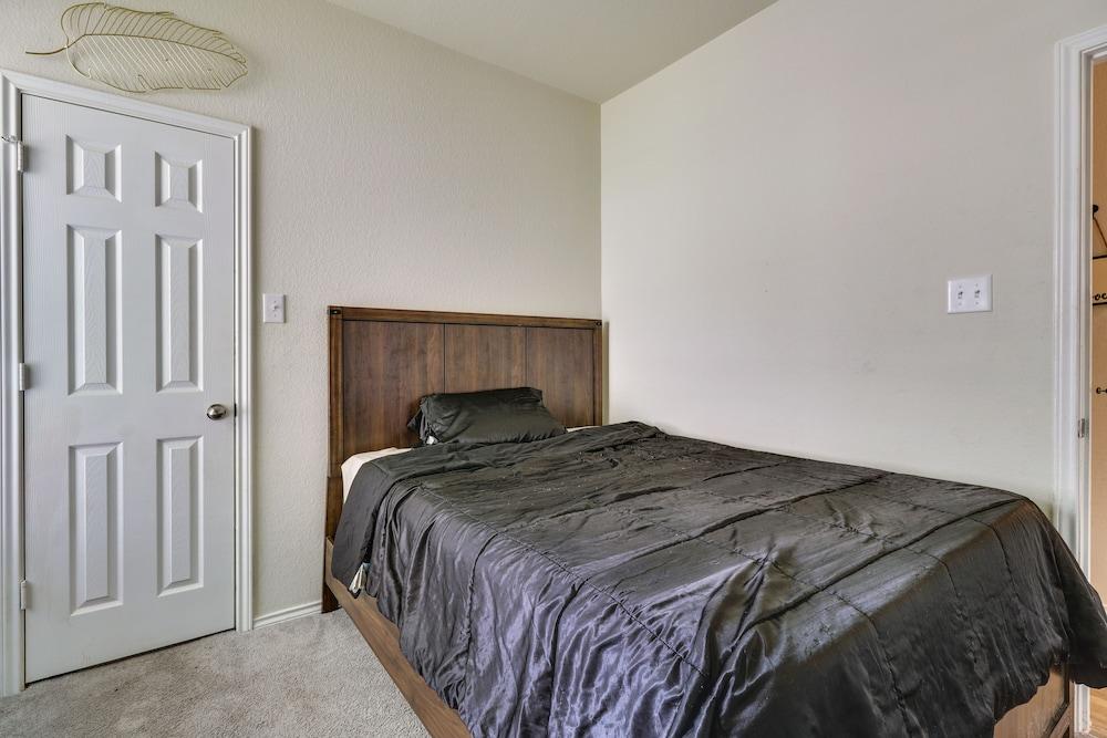 Jarrell Home w/ Playground + Pool Access!