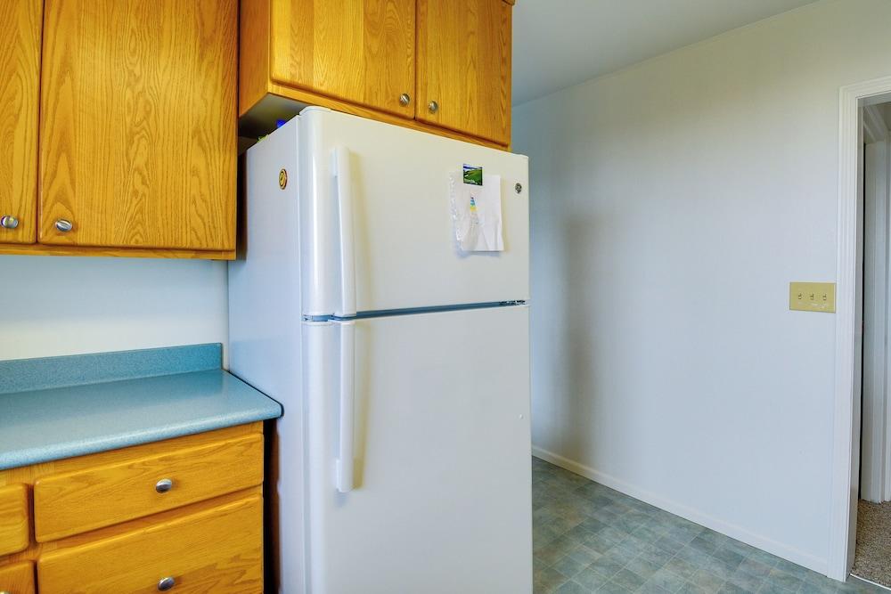 Seiku Vacation Rental w/ Deck & Ocean Views