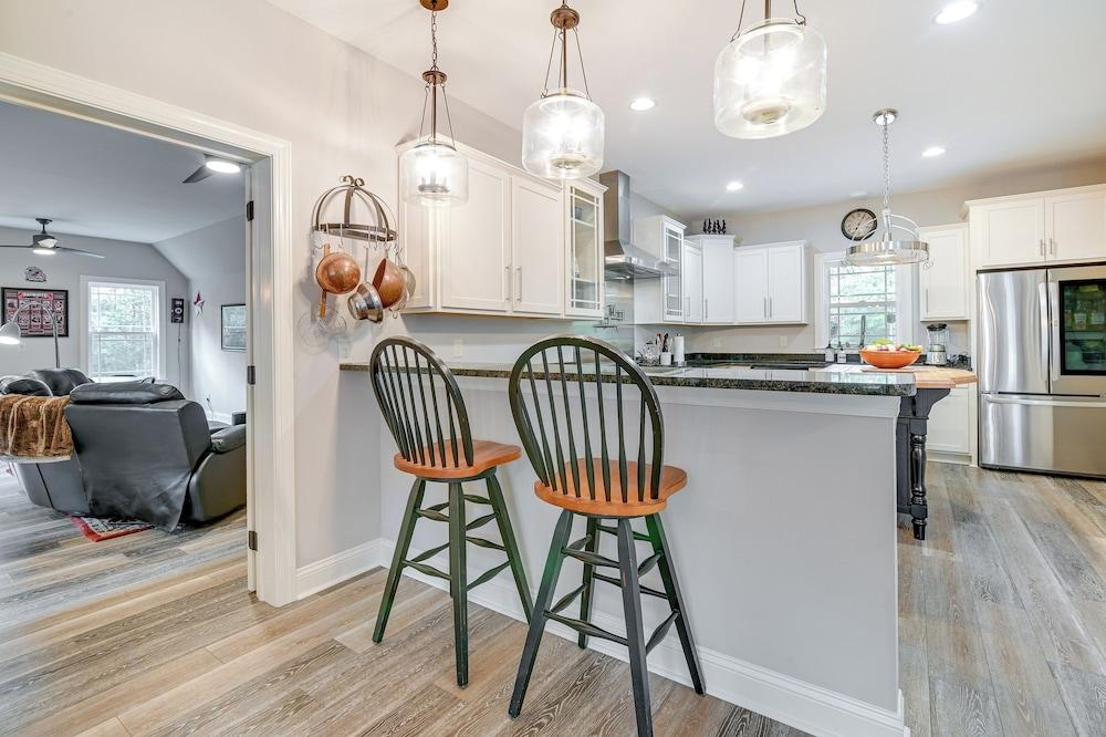 Expansive Georgetown Home w/ Decks & Fire Pit!