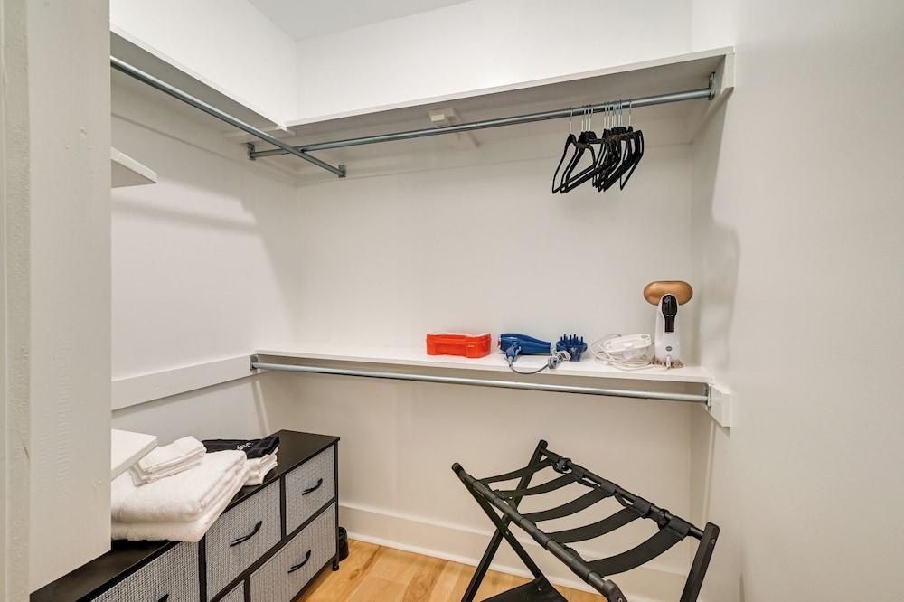 Cute Georgetown Villa < 1 Mi to Historic District