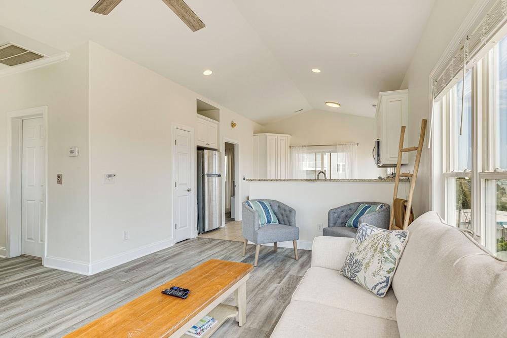 Inviting Atlantic Beach Townhome ~ 1/2 Mi to Ocean