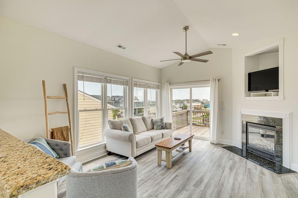 Inviting Atlantic Beach Townhome ~ 1/2 Mi to Ocean