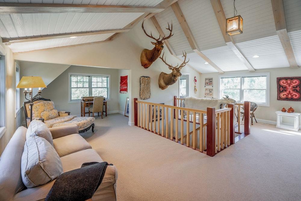 Tranquil Wyoming Cabin Near Uintas - 105 Acres!