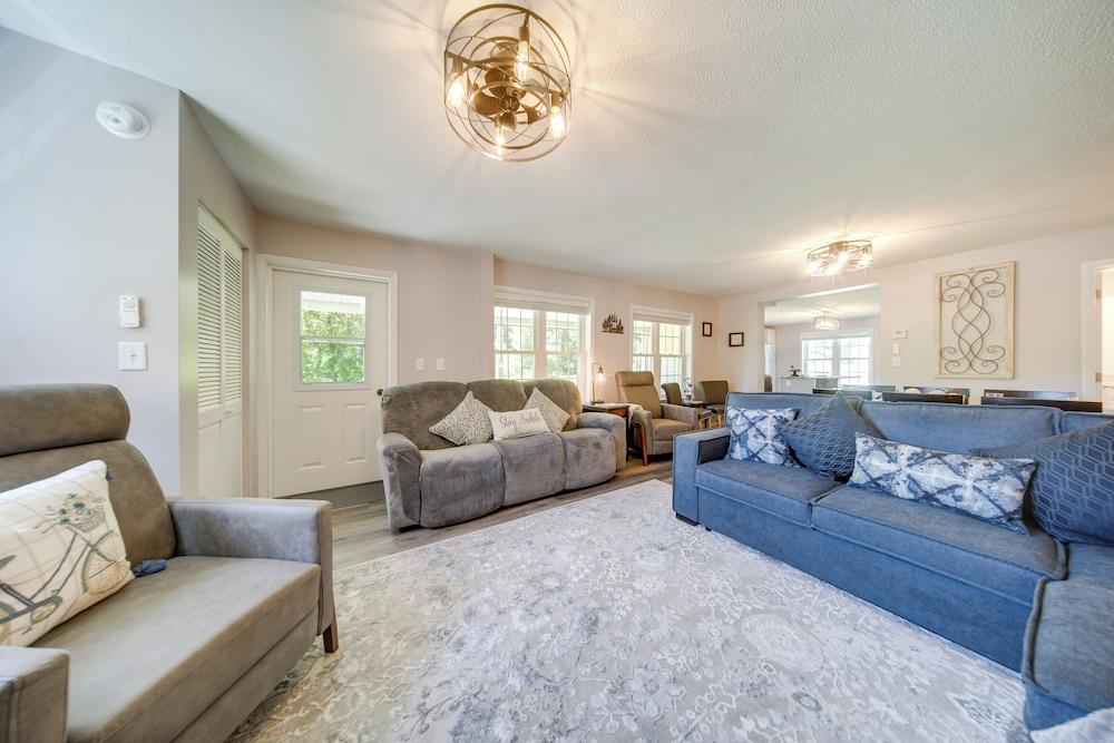 Pet-friendly Centerville Home w/ Fire Pit & Grill