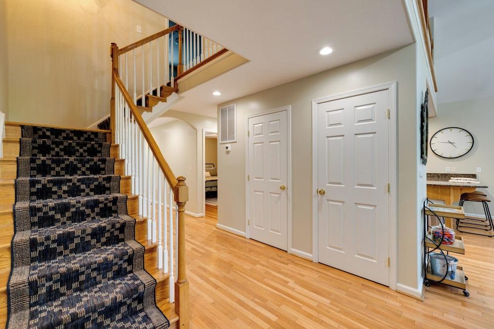 Waterfront Hartfield Vacation Rental w/ Dock!