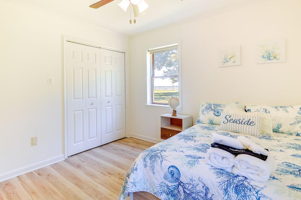 Sun-dappled Waterfront Home on Potomac River!