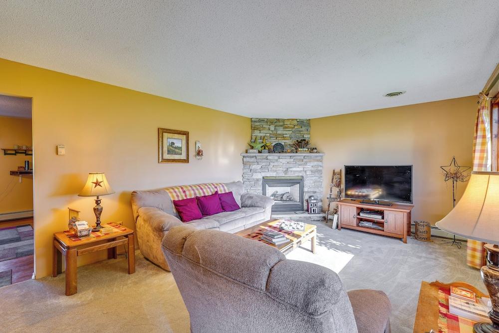 Muncy Vacation Rental w/ Deck & Views