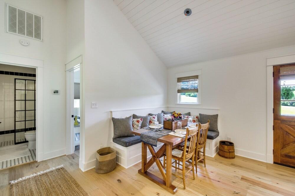 Modern Altavista Farmhouse w/ Countryside Views