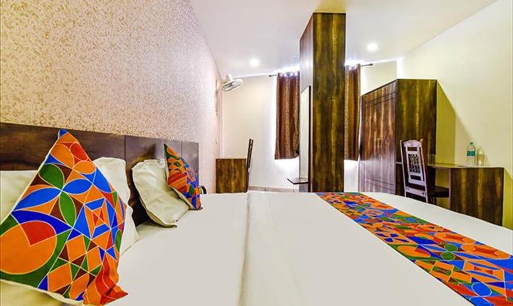 Fabhotel Padmawati Palace