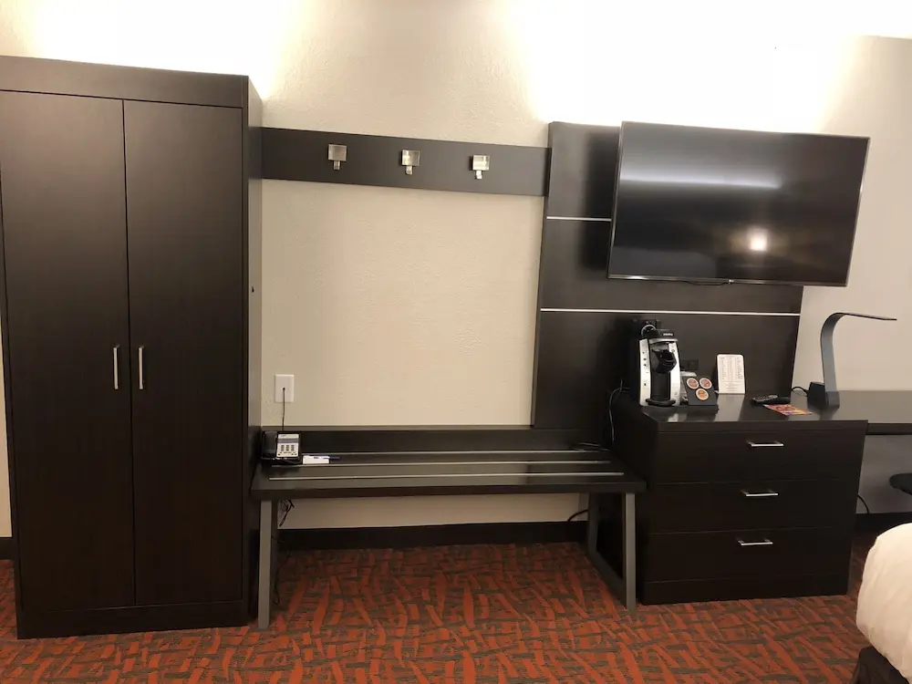 Holiday Inn Express Metropolis by IHG