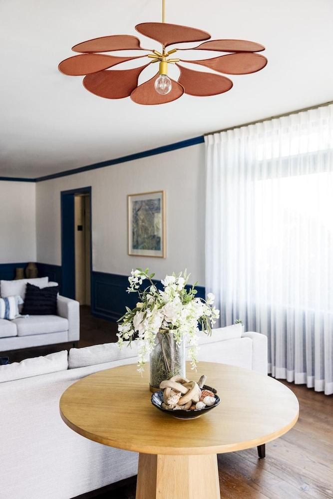 Red Jacket Beach Resort