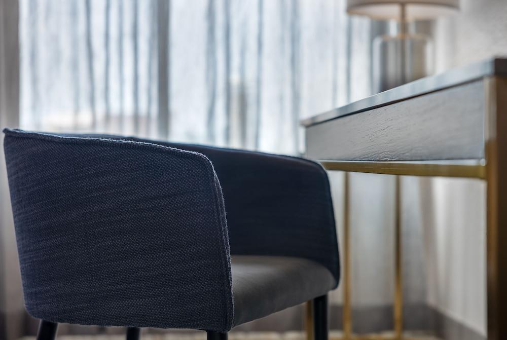 DoubleTree by Hilton Kingston