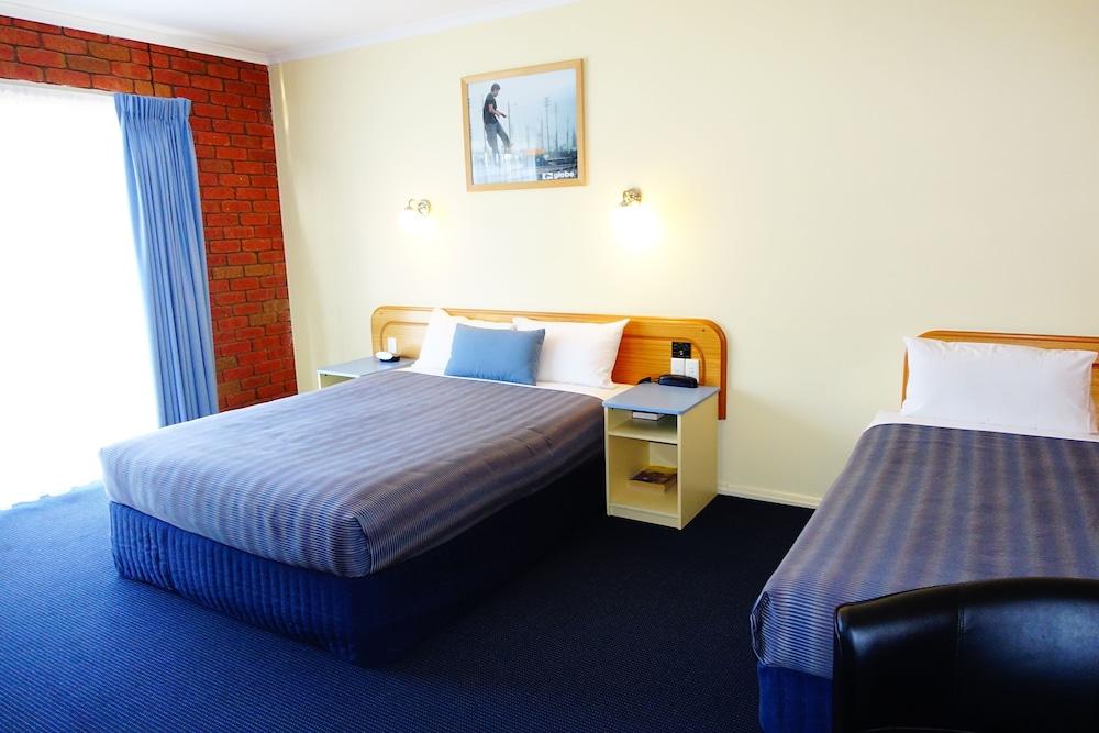 Torquay Tropicana Motel