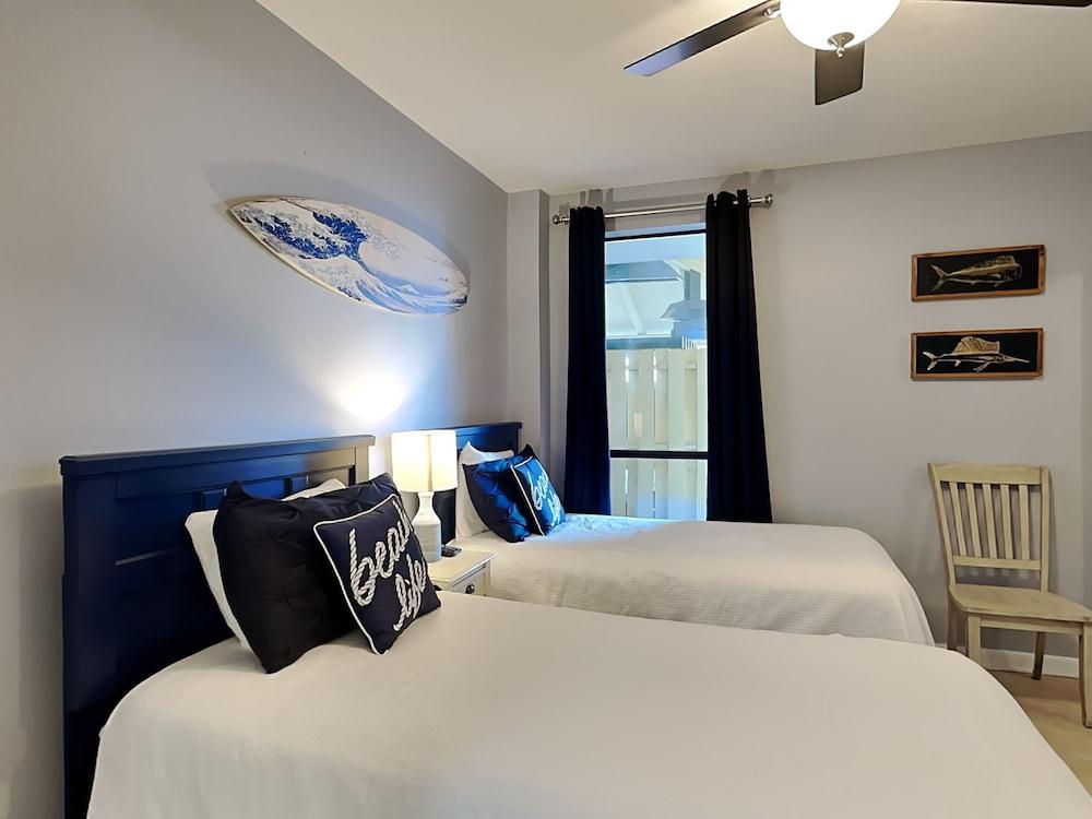 Summer House on Romar Beach #104a