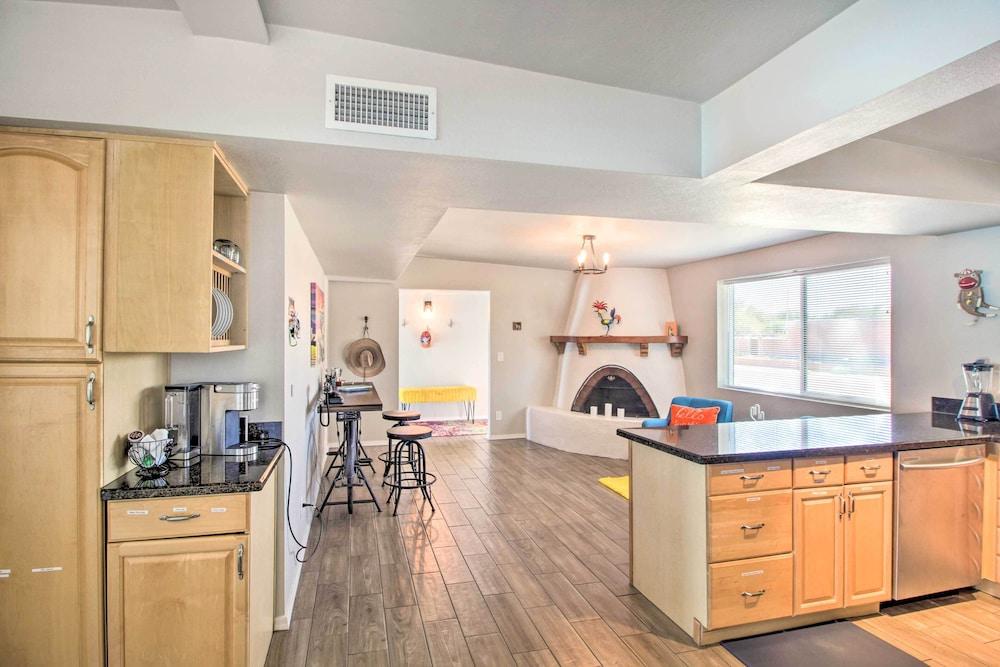 Vibrant, Colorful Tucson Abode w/ Pool & Hot Tub