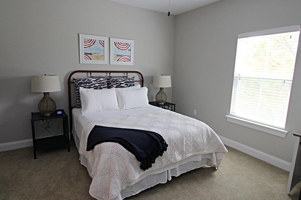 White Sands at Parks Edge