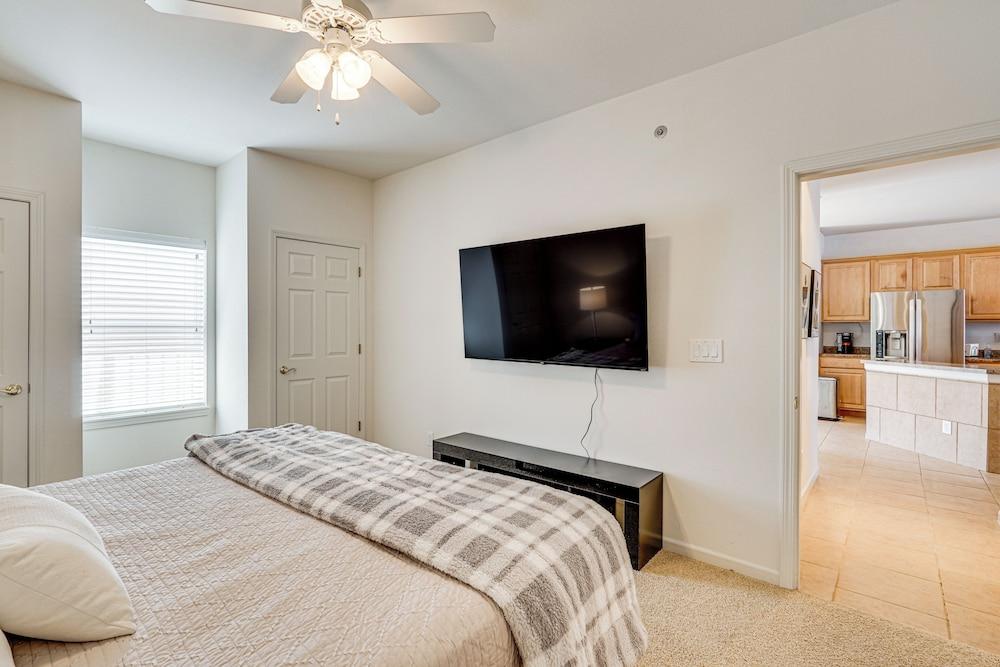 Lakeside Osage Beach Condo in Lands End Community