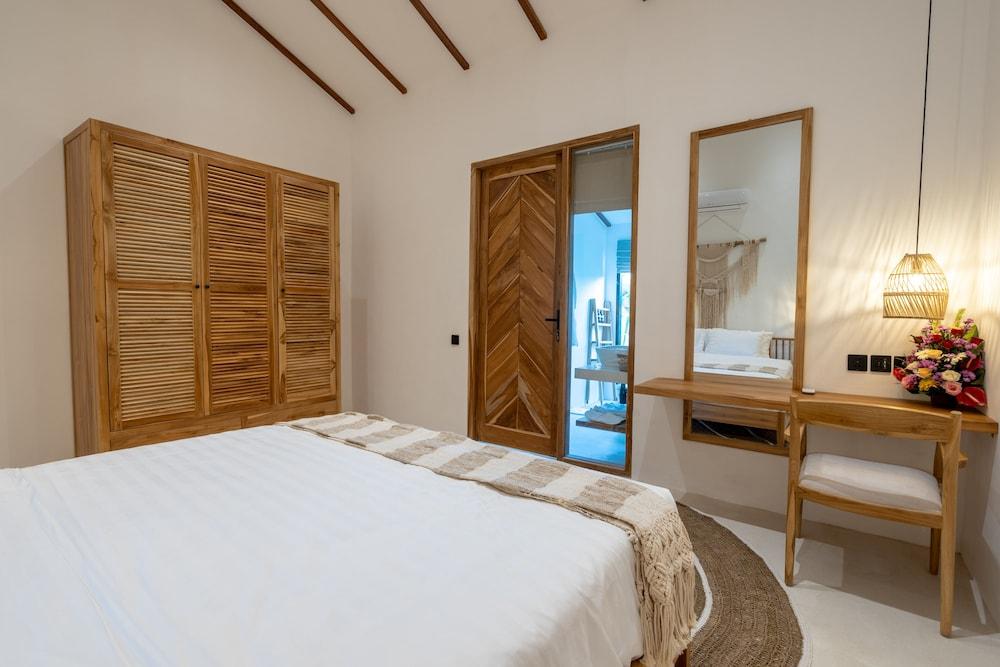 Udara by EVDEkimi - Spacious 4BR Pool villa with Lush garden at Artistic Center of Ubud