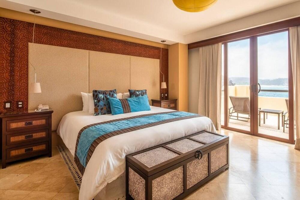 Celeste Curamoria Collection 3BD Ocean View