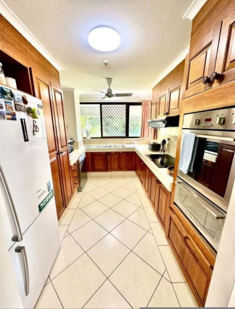 Downtown Delight 2BR Getaway Pool