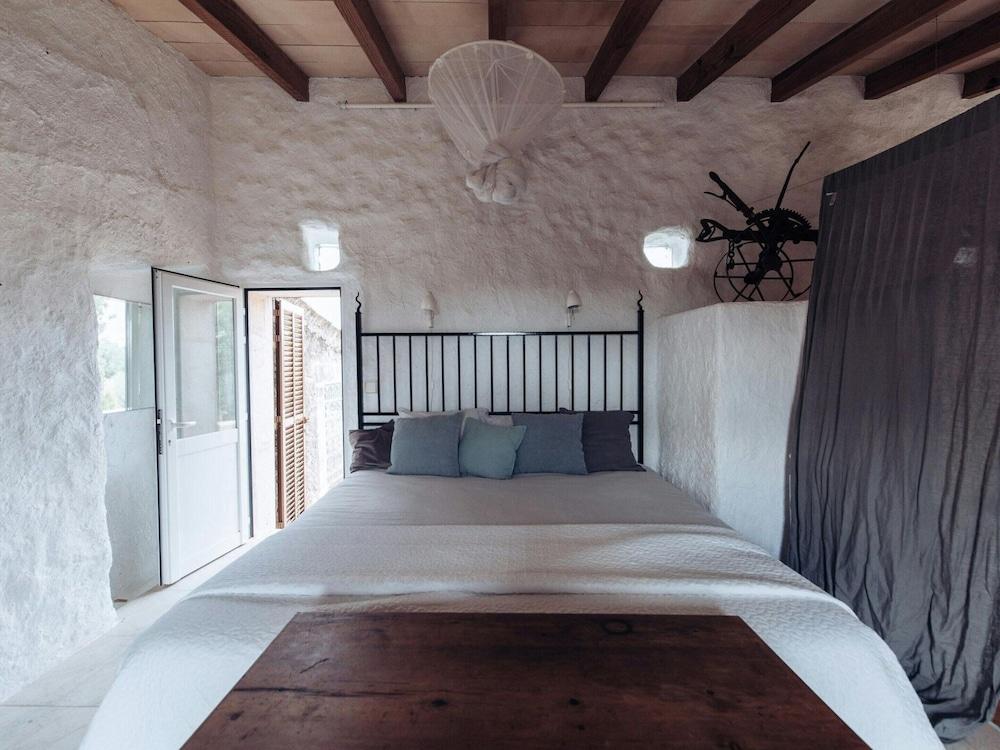 Holiday Home With Outdoor Jacuzzi