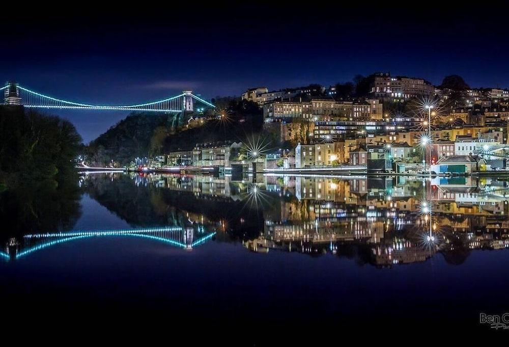 Flat 4 Pembroke Court